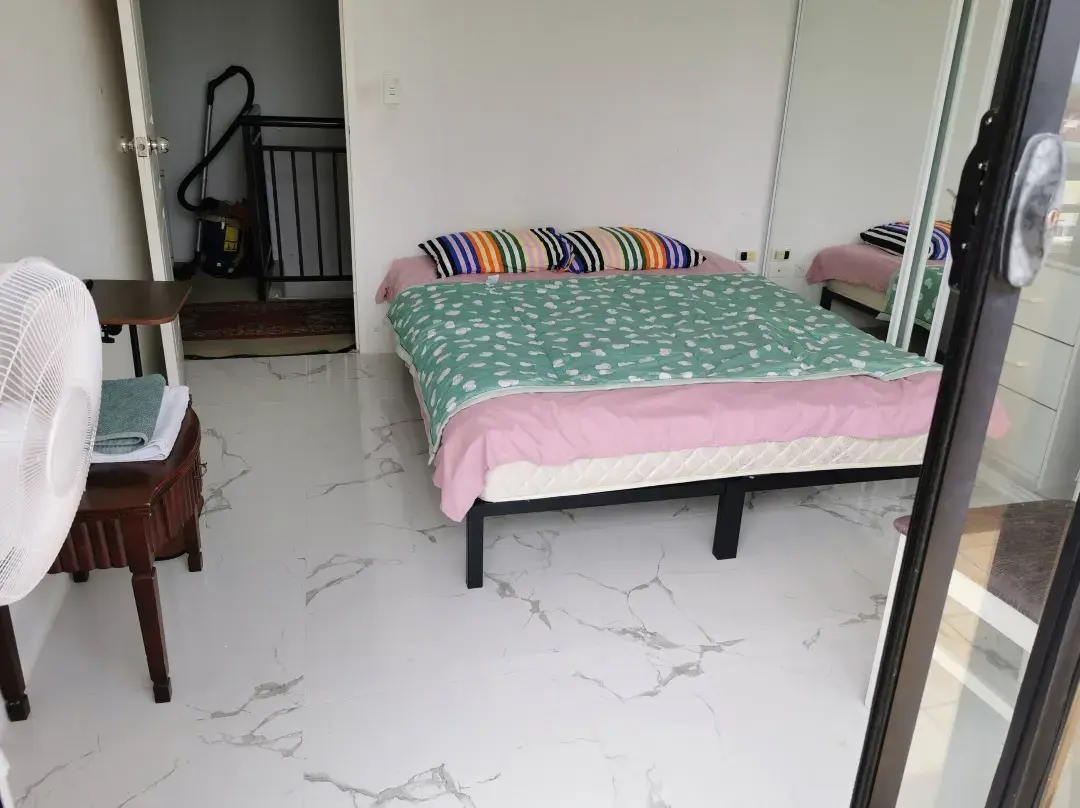 Cozy Guest Room In Charming Regents Park, Australia - 시드니