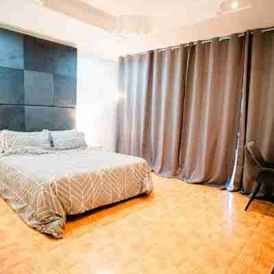 Penthouse 6500 Hotel Rooms