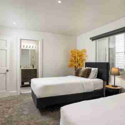 Enzian - CoralTree Residence Collection Rooms