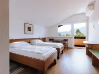 Bio Hotel Kaufmann Hotels in Ora