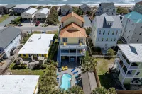 Southern Comfort : Private Pool, Hot Tub, Ocean Views, Elevator, & Walk to Town - Boutique