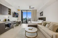 Natiivo Building - Walkable to South Beach - We Host - balcon