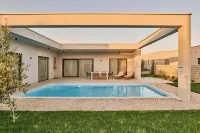 TARIA RESORT - Pools