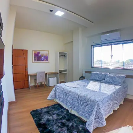 Hotel Lago Araras