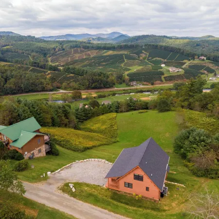 Chasing Clouds Cabin