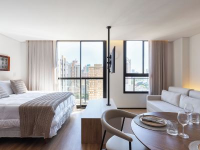 StayHome Maringá King Bed & Pool & Sauna