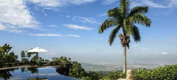 Strawberry Hill Hotels in Kingston