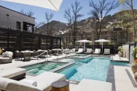 White Elephant Aspen - Mountain view