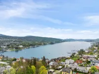 Lakeside Apartment | Kitchen | Parking - Homestays