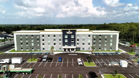 HomeTowne Studios Tampa - Airport