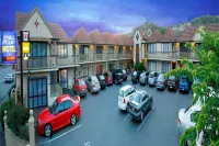 Cable Court Motel - Motel