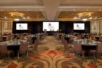 Houston Marriott Sugar Land - parking