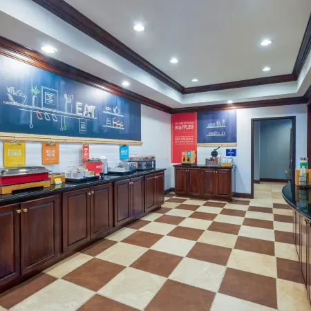 Hampton Inn London-North