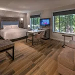 Hampton Inn and Suites by Hilton South Lake Tahoe - Parkplatz