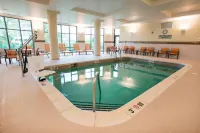 Courtyard Cincinnati Midtown/Rookwood - Pools