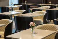 AC Hotel by Marriott Boston Cambridge - breakfast
