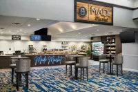 DoubleTree by Hilton Williamsburg - bar