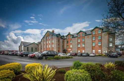 Maldron Hotel & Leisure Centre, Oranmore Galway - Bãi đậu xe