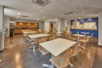 City Express by Marriott Celaya Galerias - مناسب للعائلات