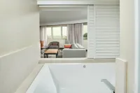 Doubletree by Hilton Fullerton - Hot Tub