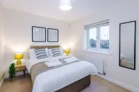 2-bed Apartment in Manchester - Free Parking - Wifi
