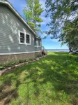 The Lily Pad: Newly Renovated, Lakefront Retreat on Shawano Lake, Sleeps 6 - 2-Star