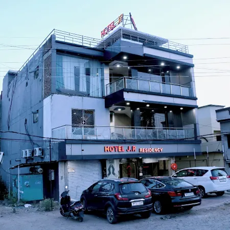 Hotel J.P Residency