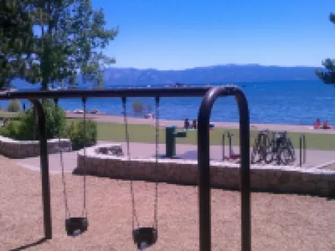 Pinegrove by AvantStay Beautiful Villas Condo Just Outside Tahoe City Hotels in Dollar Point