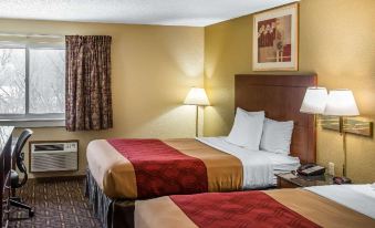 Econo Lodge - Housity