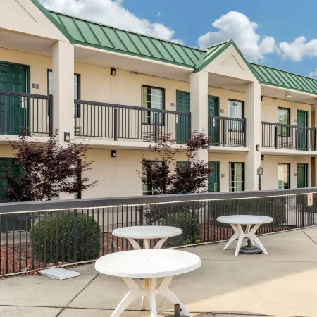 Quality Inn & Suites Hanes Mall