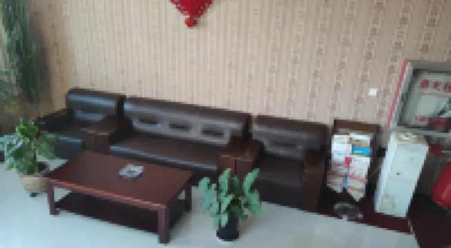 Warm Hotel