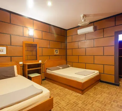 ห้องมาตรฐานพร้อมเครื่องปรับอากาศ