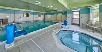 Holiday Inn Express & Suites MEDFORD-CENTRAL POINT by IHG - Hot Tub
