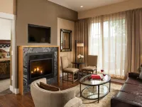16 Bay View Hotels in Knox County