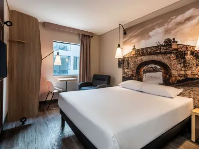 Ibis Chia Hotels in 
