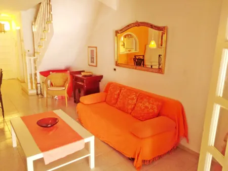 Casa Sarita - Exclusive Retreat in the Sun-Drenched South of Tenerife