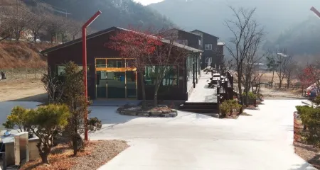 Seongju Only One Pension Отели в г. Сонджу