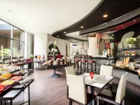 Horison Arcadia Wahid Hasyim Hotels near Sarinah