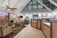 Days Inn by Wyndham Cocoa Beach Port Canaveral - WiFi