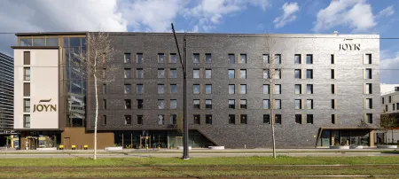 Radisson Hotel and Suites Zurich Отели в г. Цюрих