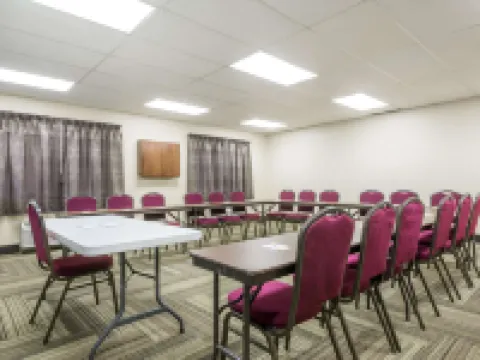 Days Inn by Wyndham Ashland Hotels in Boyd County