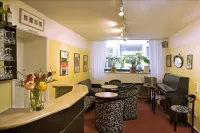 โรงแรมอายก์เนอร์ - ที่มีบาร์