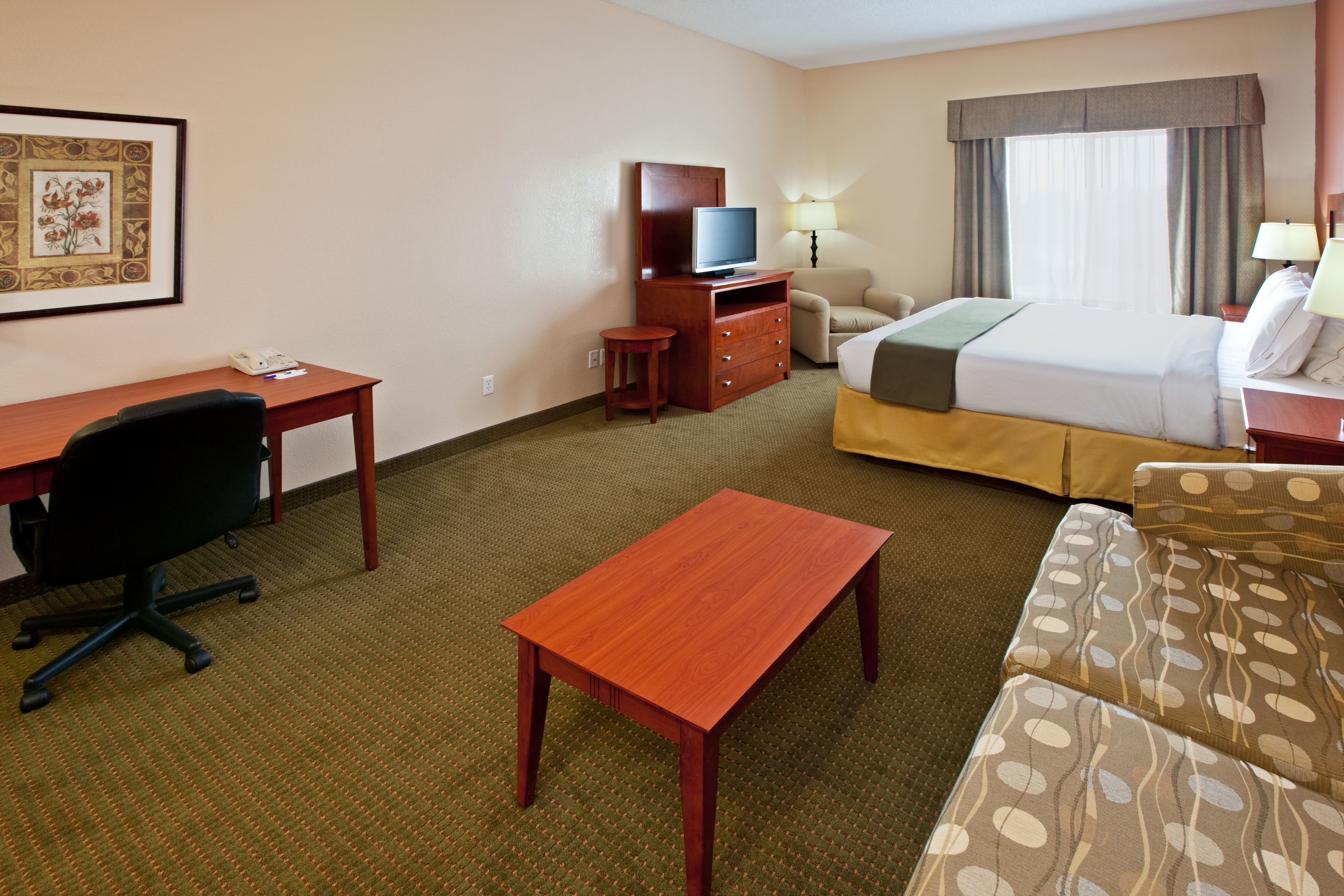 Holiday Inn Express Hotel & Suites Bedford, an Ihg Hotel