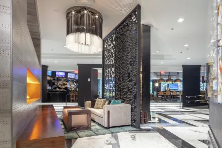 Hilton Boston Back Bay Отели рядом с достопримечательностью «Boston Opera House»