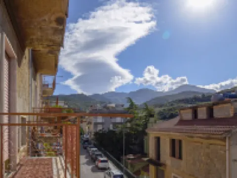 SinAgo Hotels in Lascari