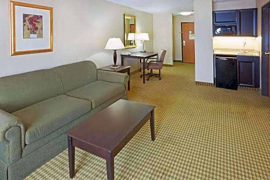 Holiday Inn Express Hotel & Suites Fort Worth Southwest I-20, an Ihg Hotel