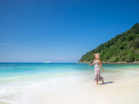 푸켓 메리어트 리조트 & 스파, 멀린 비치 푸켓 호텔