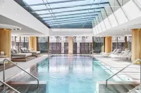 Four Seasons Hotel Madrid - Luxury