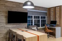 Candlewood Suites Boston North Shore - Danvers Hotels in Danvers