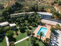 Idi Hotel - Pool